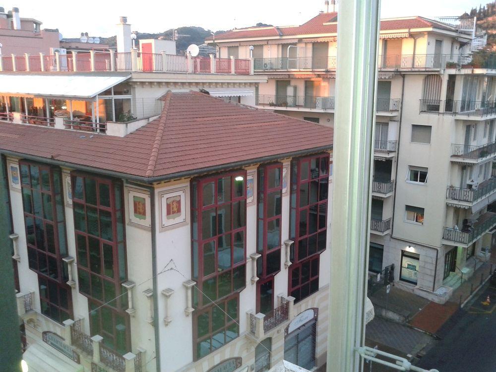 Hotel Duarte Bordighera Bagian luar foto