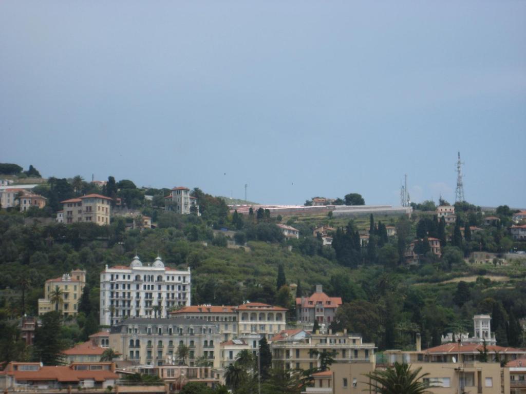 Hotel Duarte Bordighera Bagian luar foto